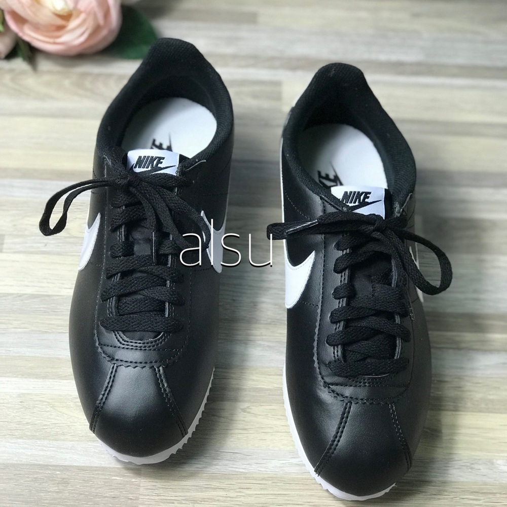 NWT Nike Classic Cortez Leather w/Black WMNS - Picture 5 of 7